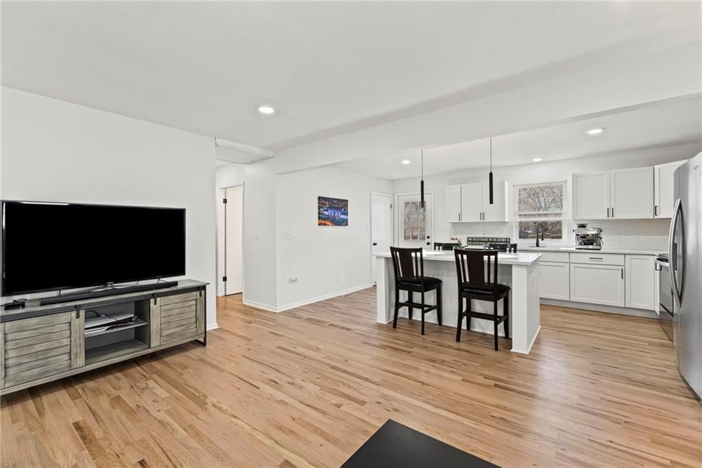 613 N Lincoln Street — photo 4