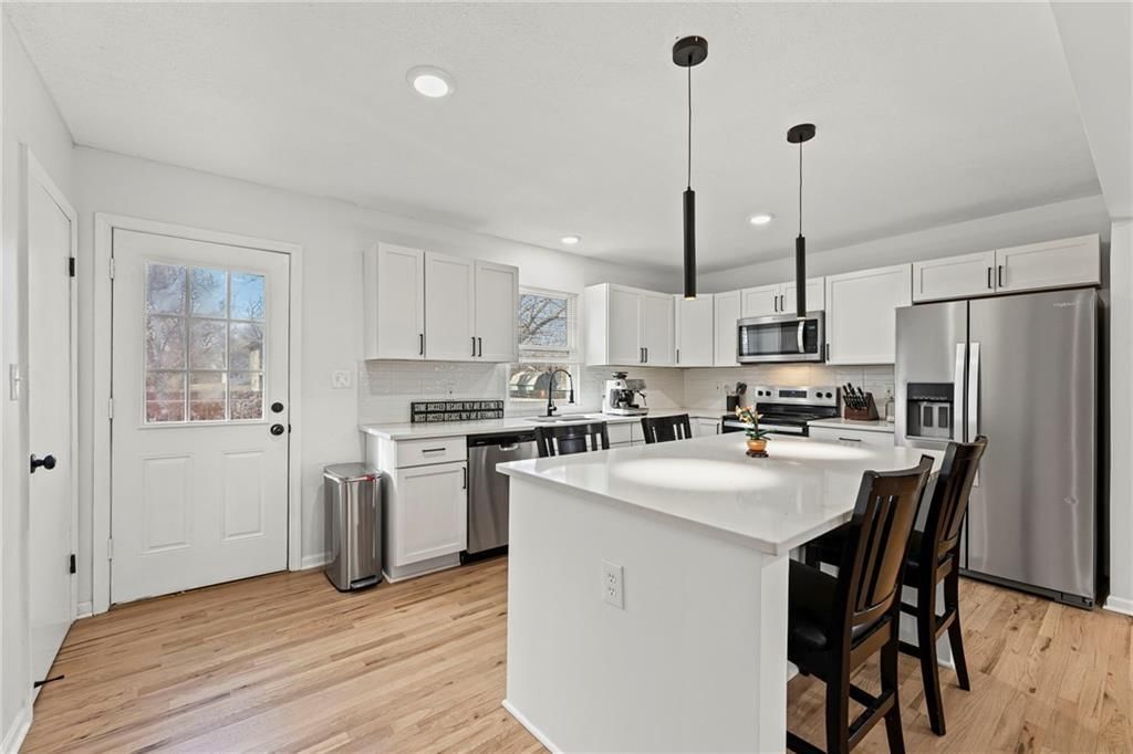 613 N Lincoln Street — photo 8