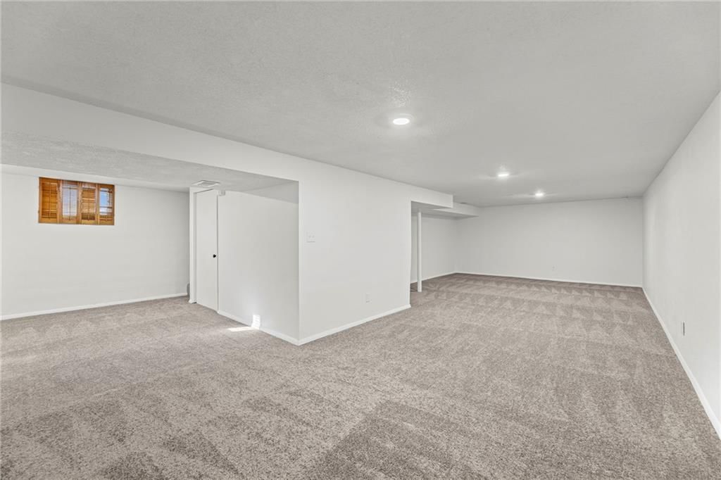 613 N Lincoln Street — photo 22