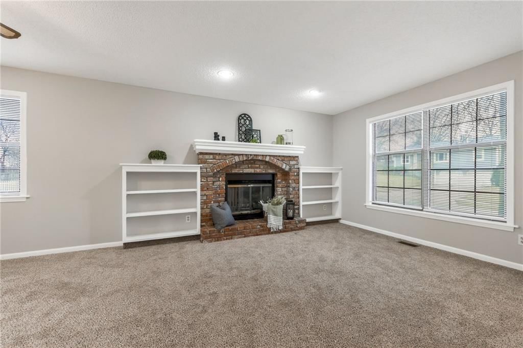 516 Sharon Drive — photo 3