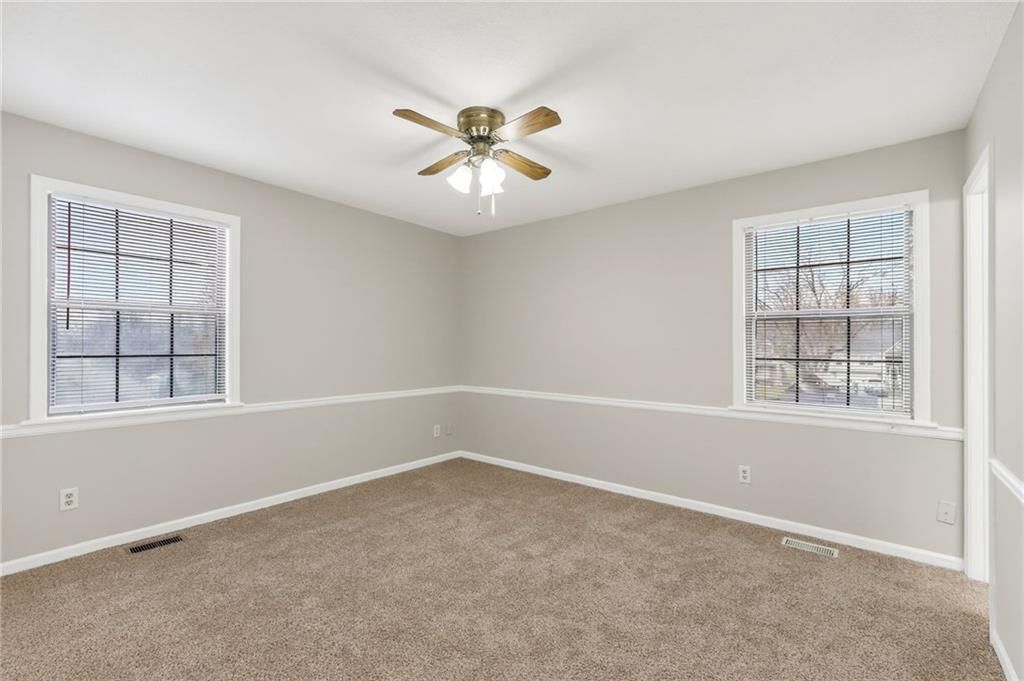 516 Sharon Drive — photo 12