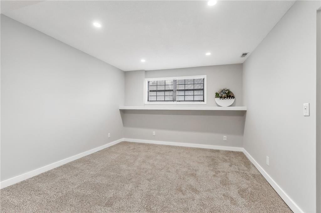 516 Sharon Drive — photo 21