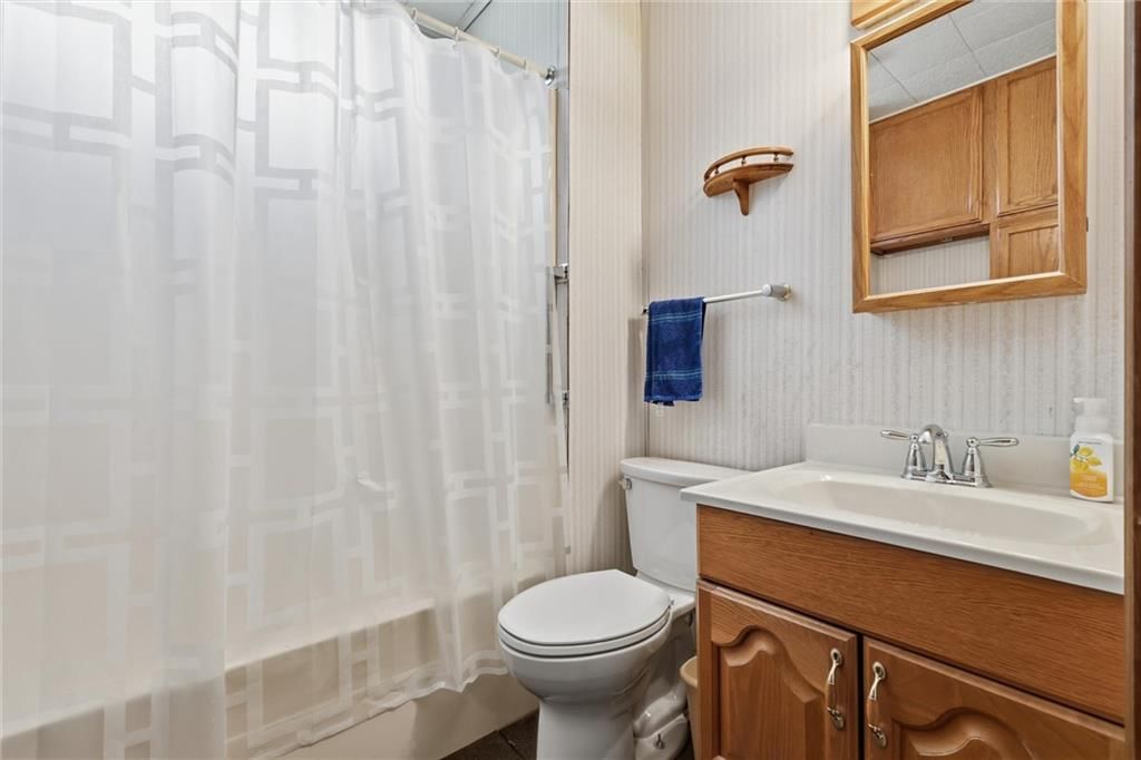 554 S Kansas City Avenue — photo 12