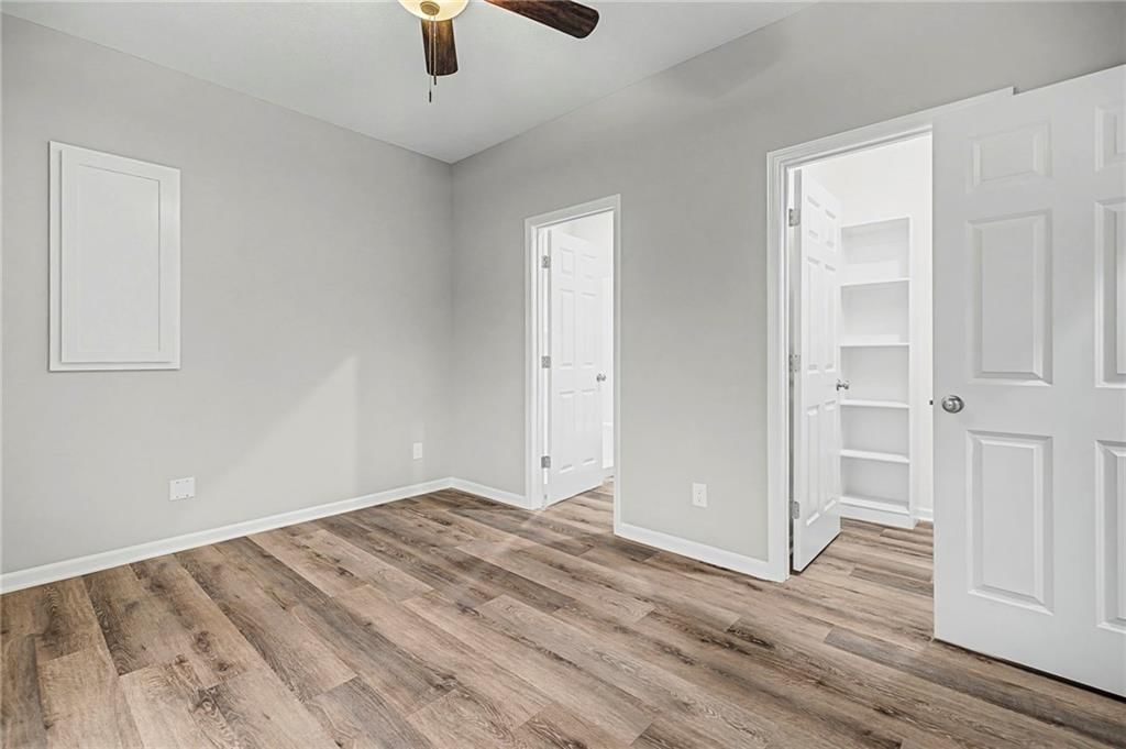 216 W 4th Street — photo 22