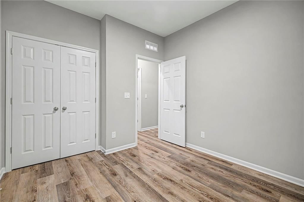 216 W 4th Street — photo 29