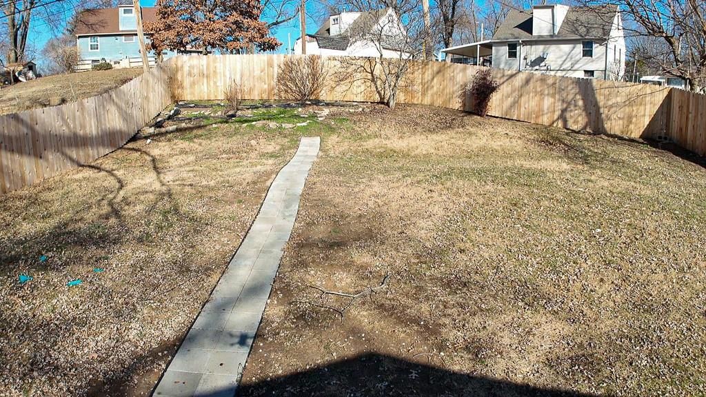 7704 E 50th Terrace — photo 4
