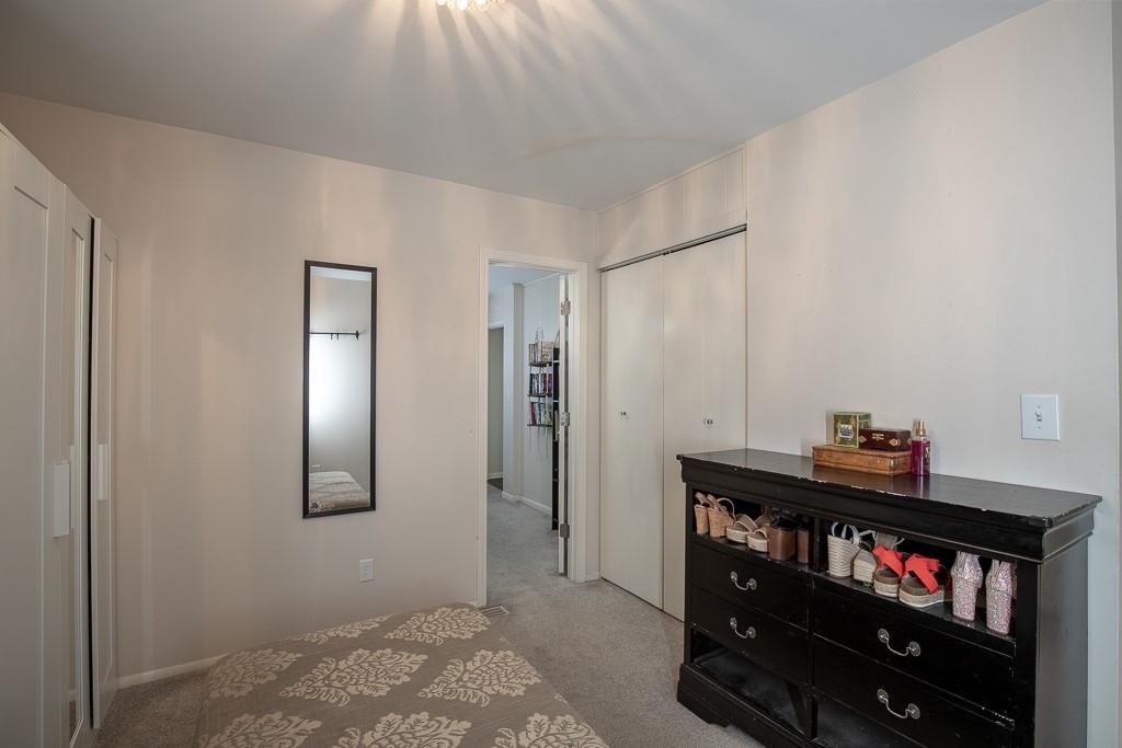 7704 E 50th Terrace — photo 35
