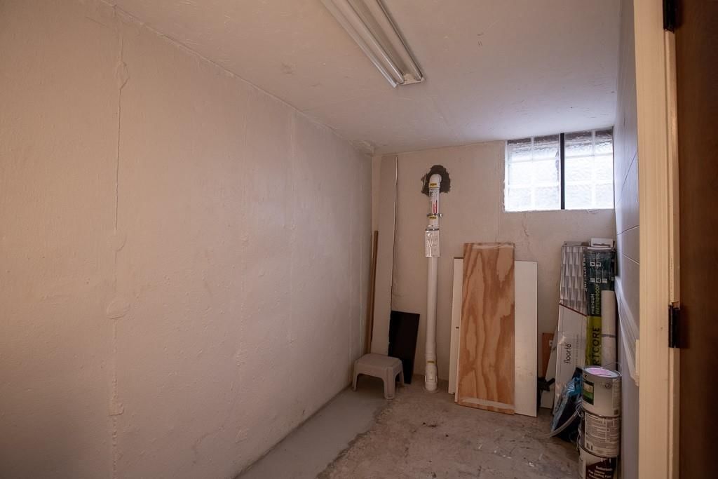 7704 E 50th Terrace — photo 44