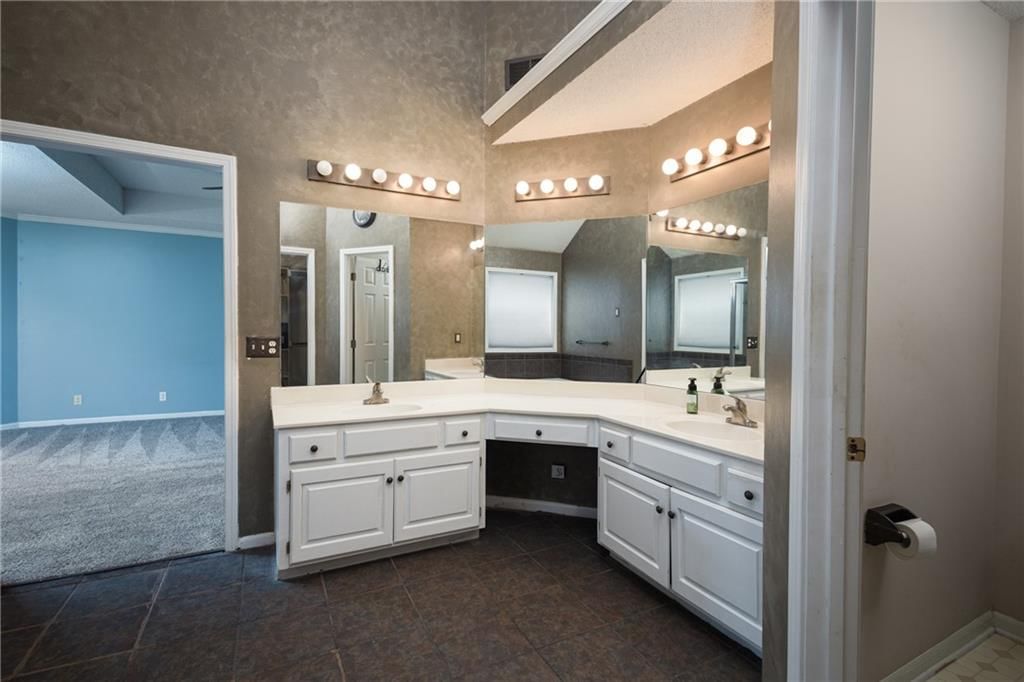 5805 Ruby Court — photo 28