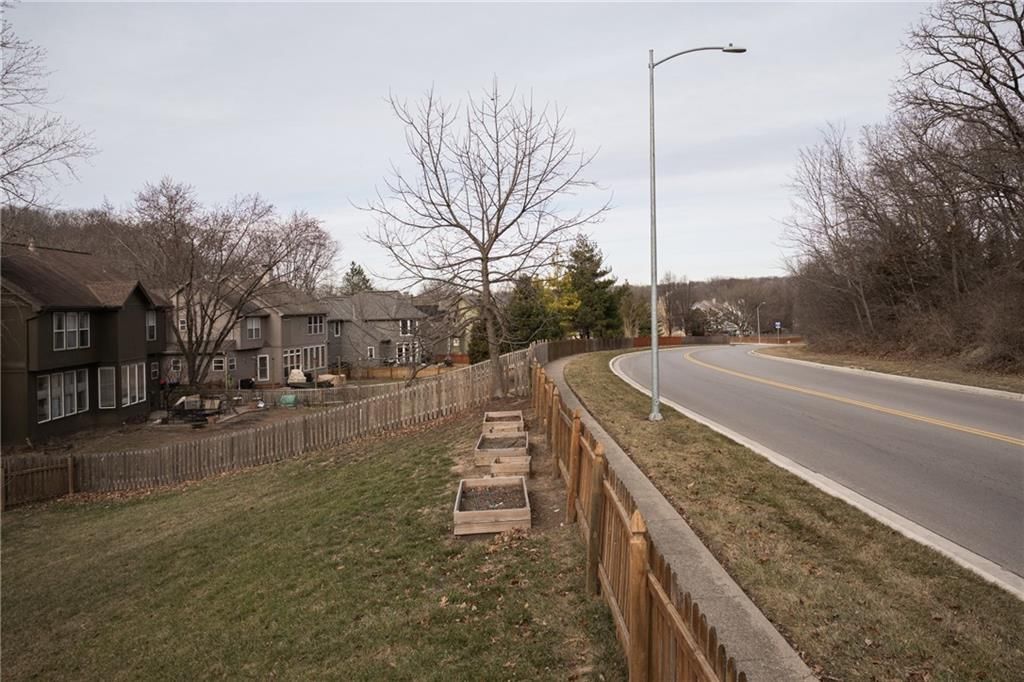 5805 Ruby Court — photo 51