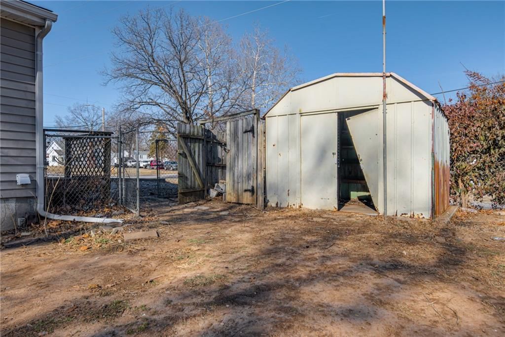 447 Sheidley Avenue — photo 37