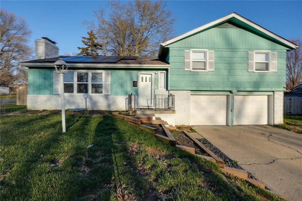 7901 Maple Avenue — photo 2