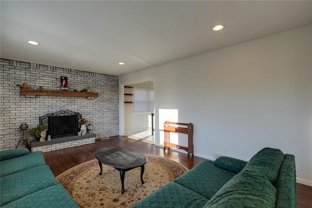 7901 Maple Avenue — photo 6