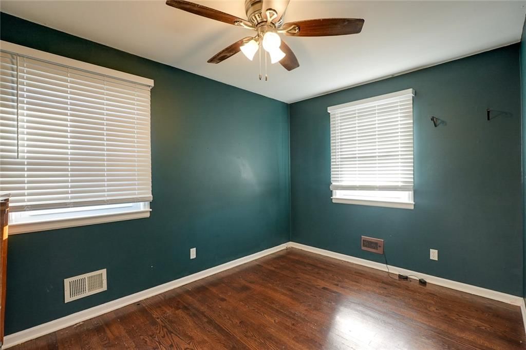 7901 Maple Avenue — photo 12