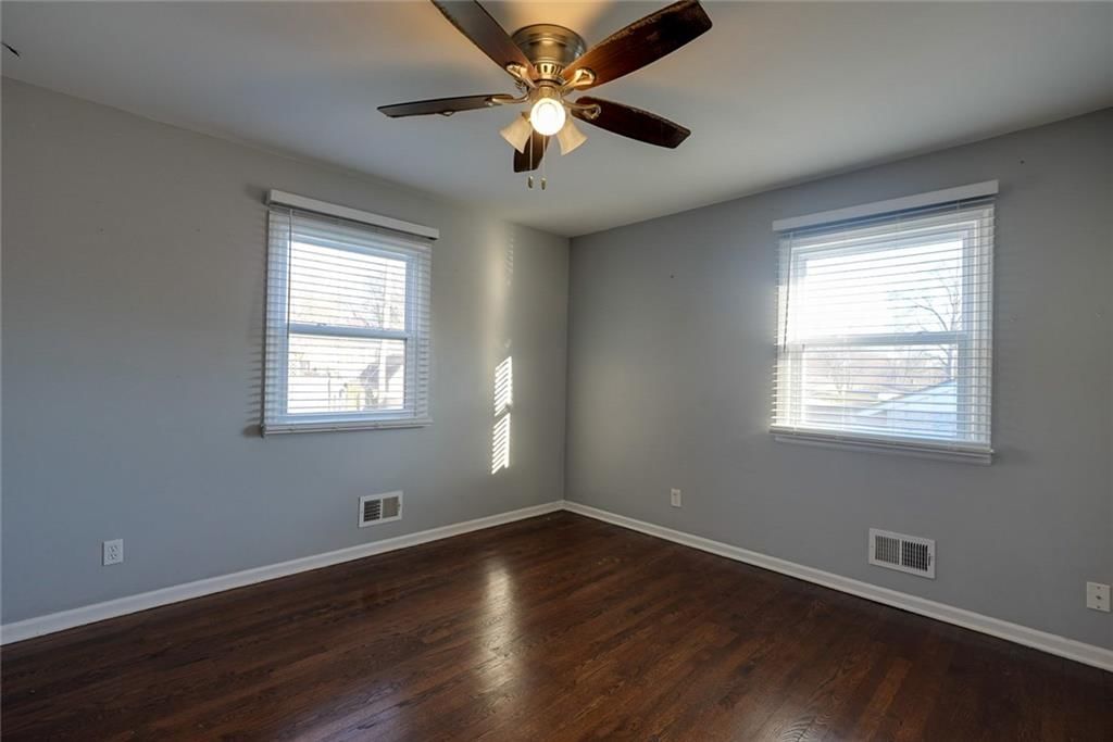 7901 Maple Avenue — photo 13