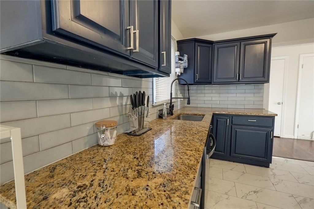7901 Maple Avenue — photo 21