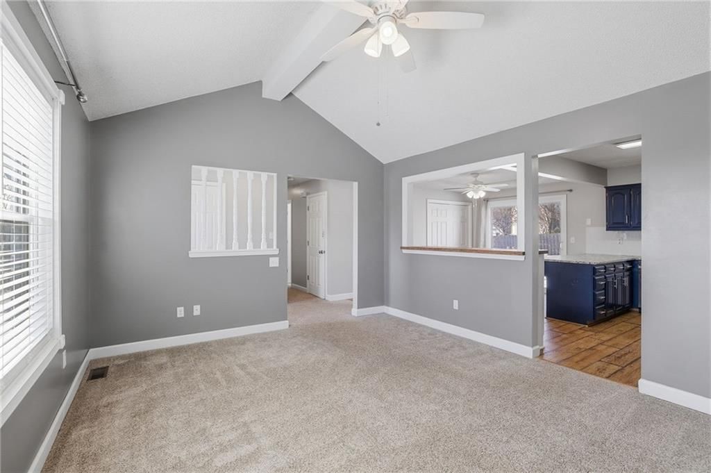 1404 NE Grand Avenue — photo 8