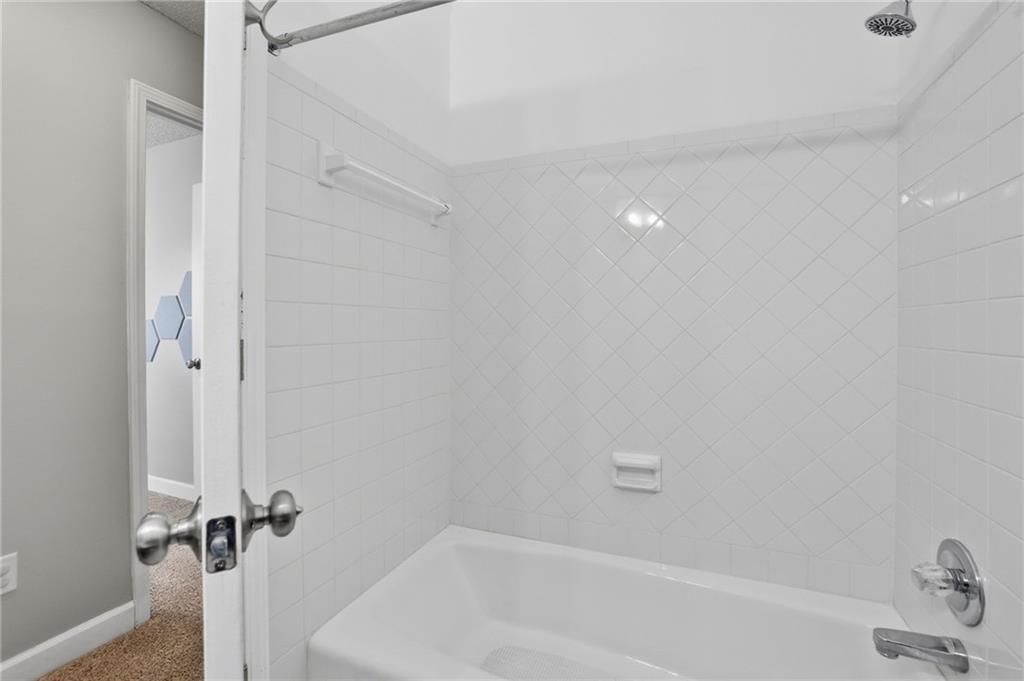 1404 NE Grand Avenue — photo 18