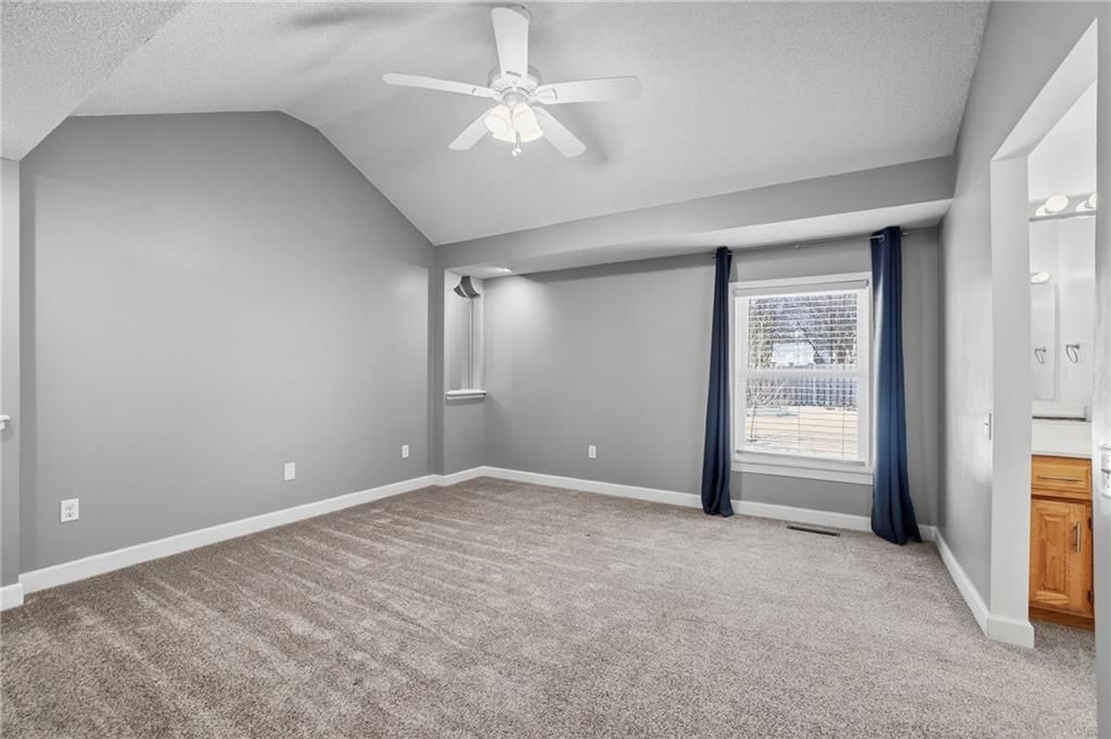 1404 NE Grand Avenue — photo 22