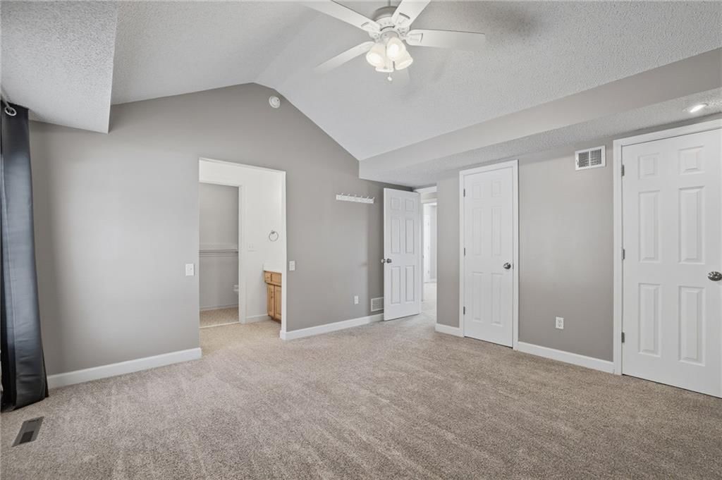 1404 NE Grand Avenue — photo 24