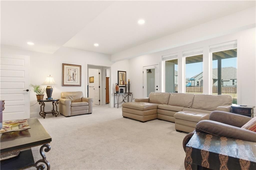 1121 SW Brookside Court — photo 35