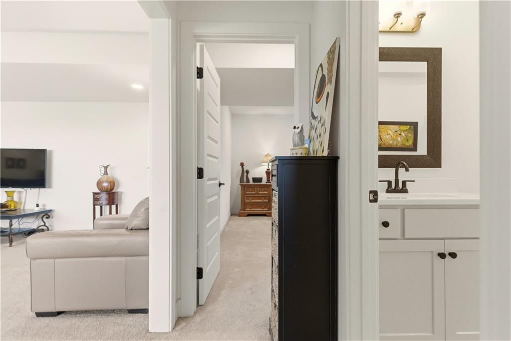 1121 SW Brookside Court — photo 39