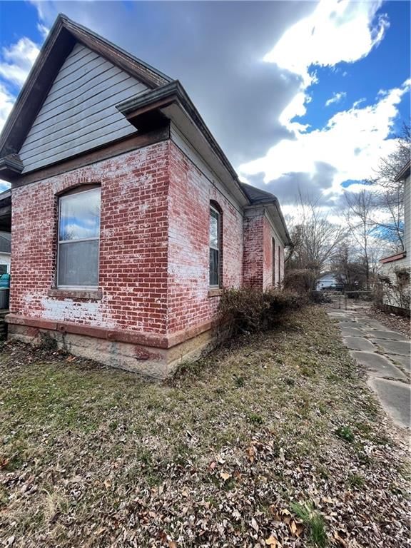 2408 Stevens Avenue — photo 2