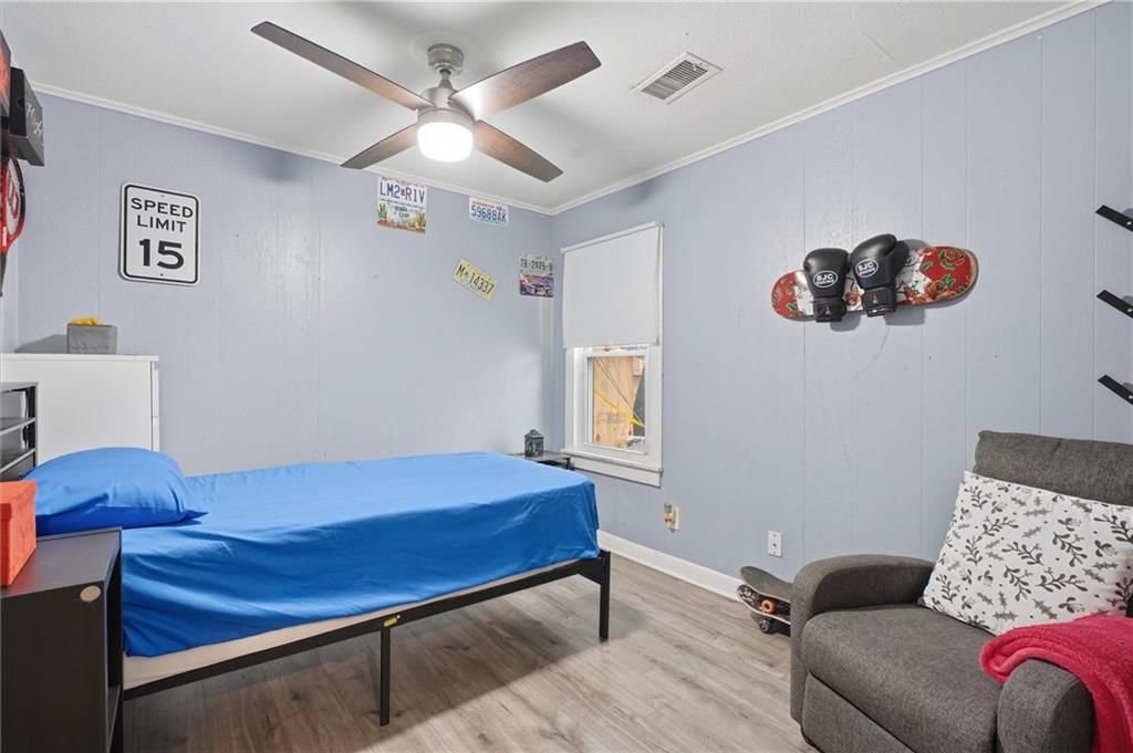 13726 Winchester Avenue — photo 18