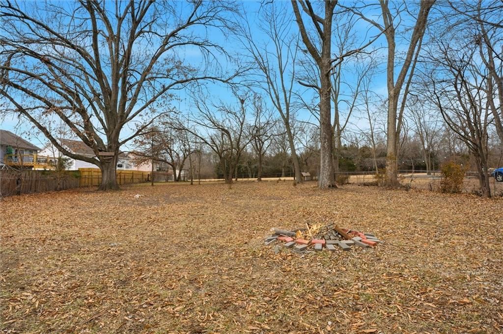 13726 Winchester Avenue — photo 21