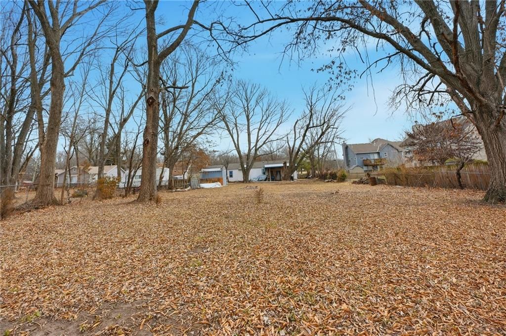13726 Winchester Avenue — photo 25
