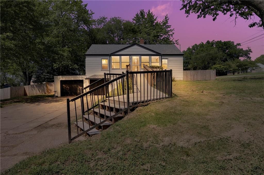 4000 Crescent Avenue, Kansas City, MO