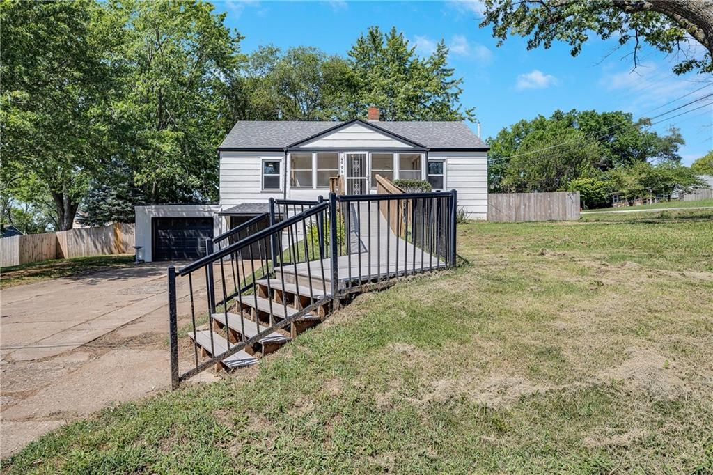 4000 Crescent Avenue — photo 2