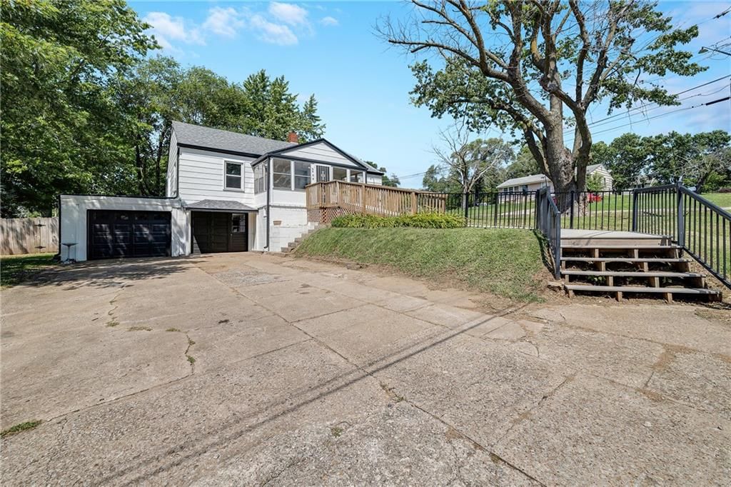 4000 Crescent Avenue — photo 3