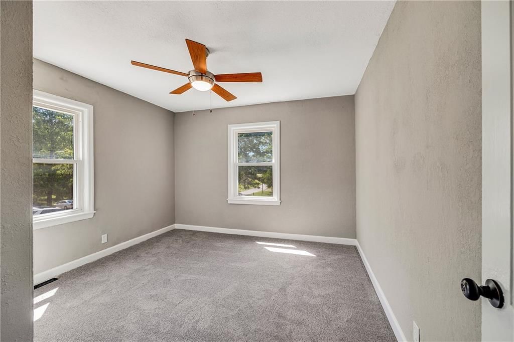 4000 Crescent Avenue — photo 16