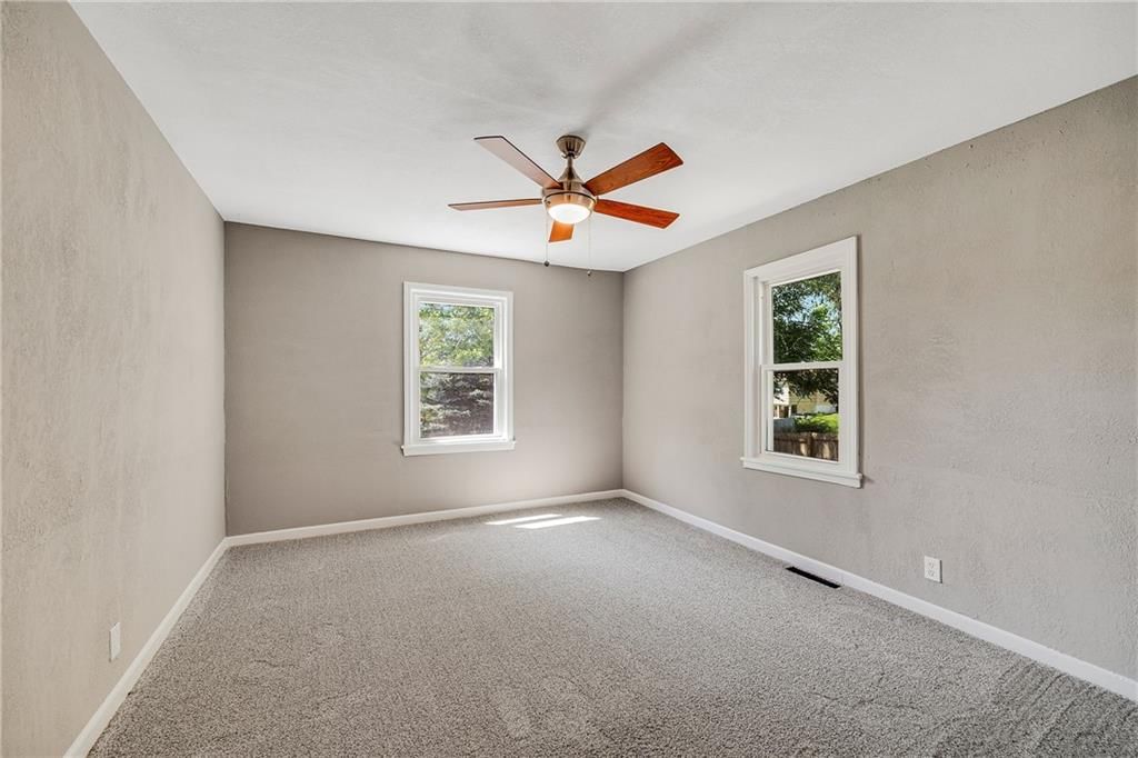 4000 Crescent Avenue — photo 19