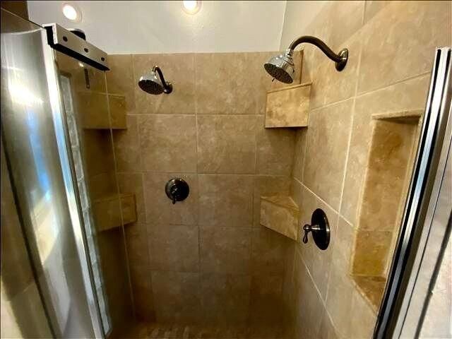1400 COTTONWOOD Drive — photo 11