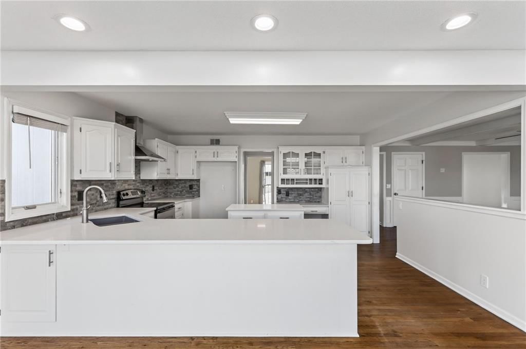 14040 W 113th Street — photo 23