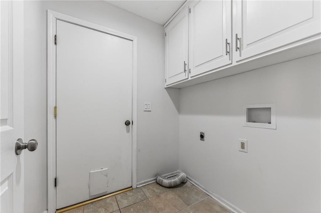 14040 W 113th Street — photo 28