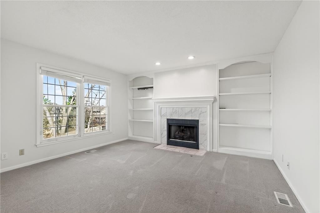 14040 W 113th Street — photo 31