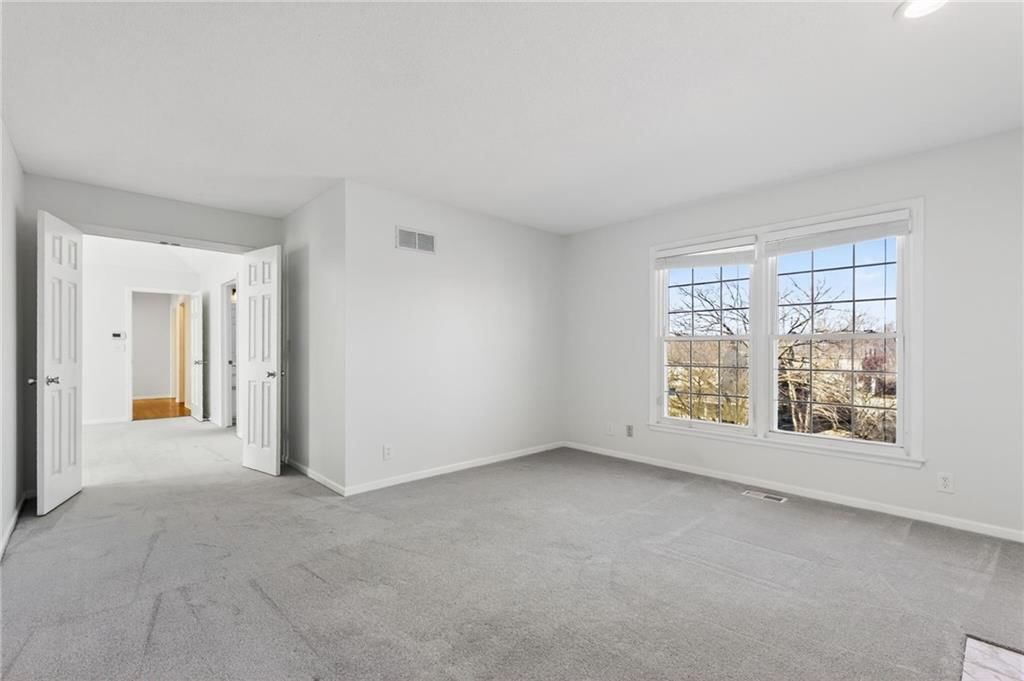 14040 W 113th Street — photo 32