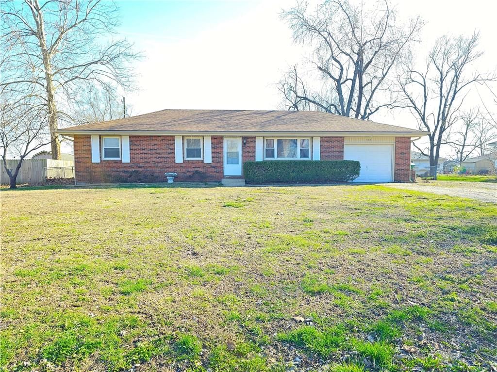 505 Morningside Drive, Garden City, MO