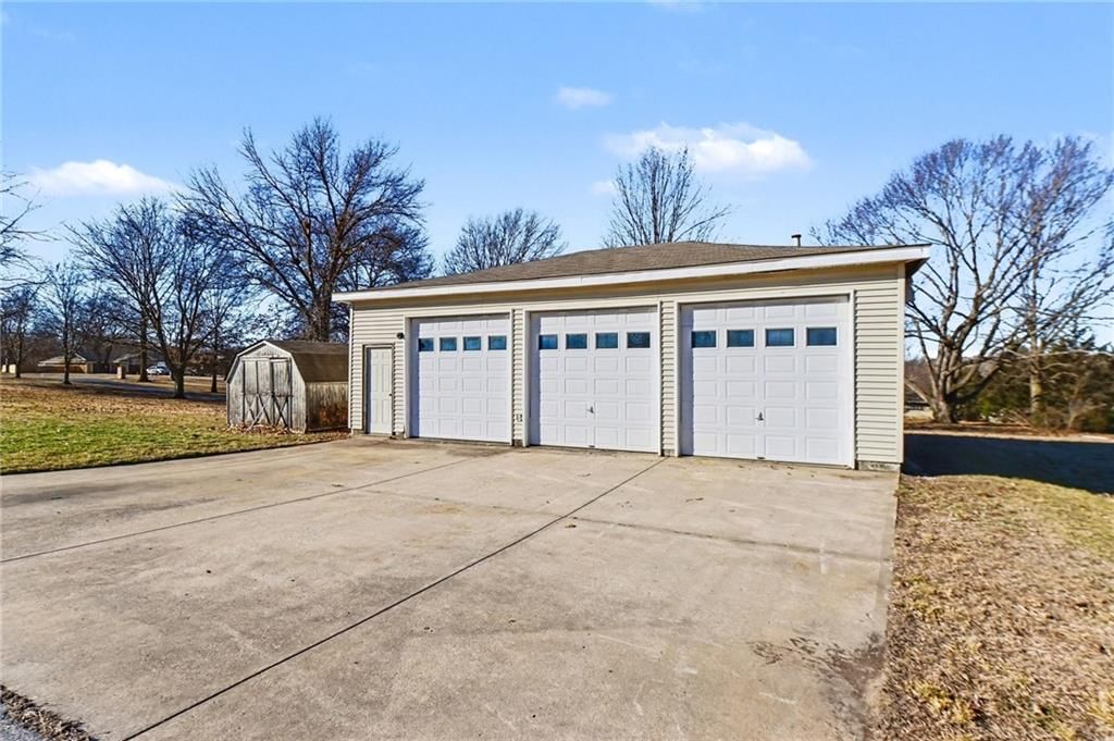 6640 Pflumm Road — photo 3