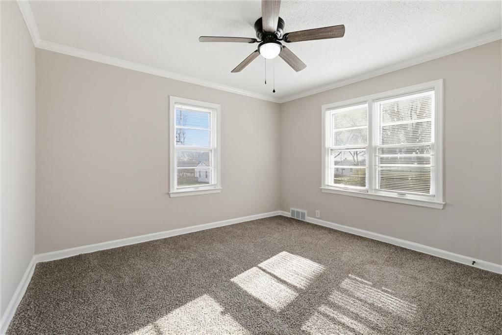 108 N Austin Street — photo 15