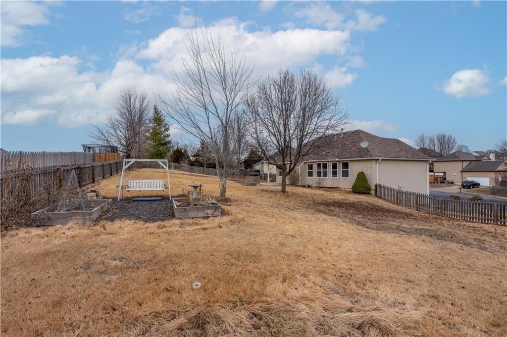 114 Deerfield Drive — photo 12