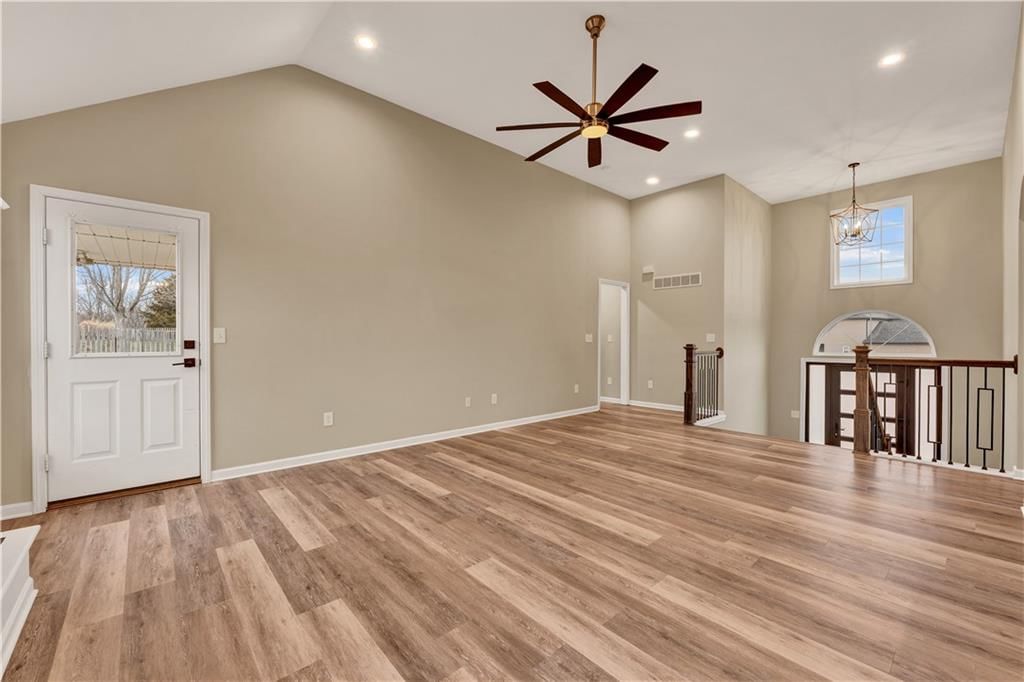 114 Deerfield Drive — photo 29