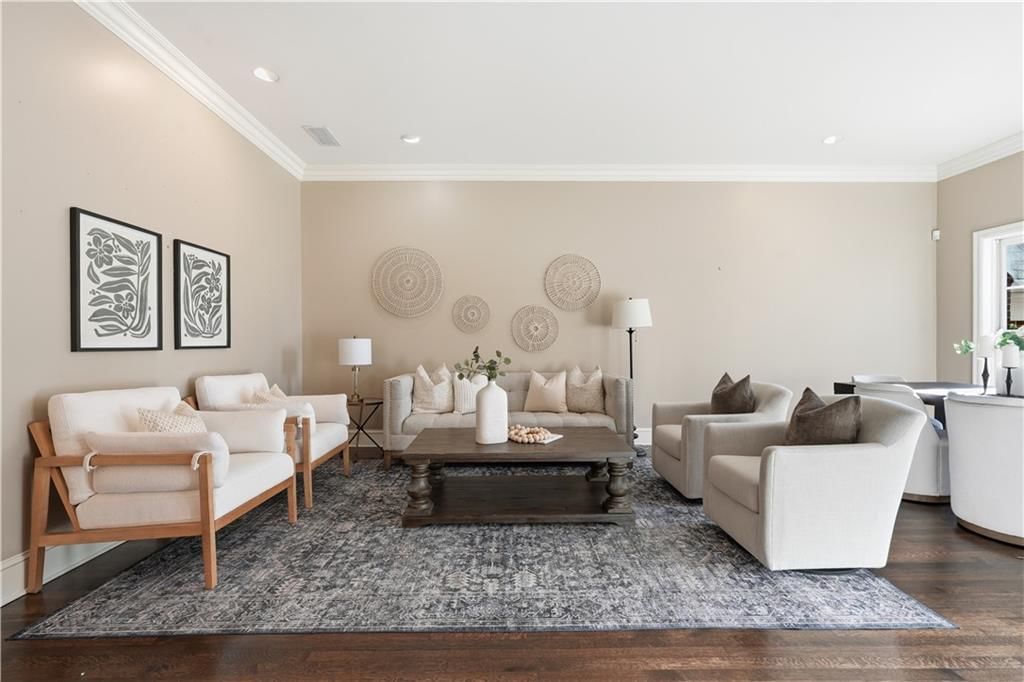212 W 50th Street — photo 12