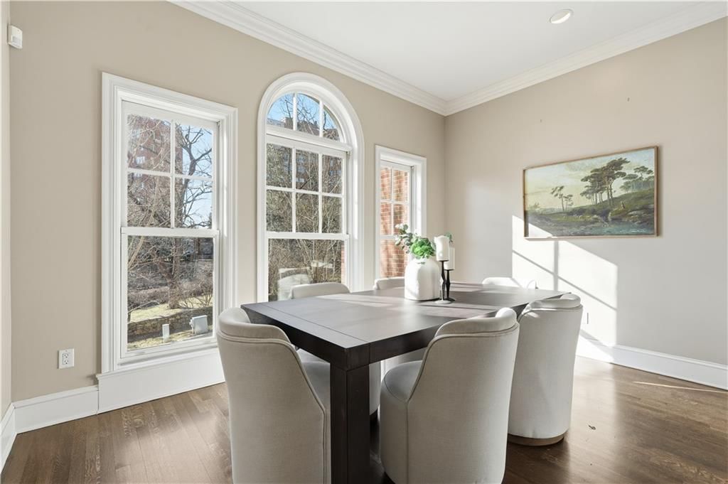 212 W 50th Street — photo 13