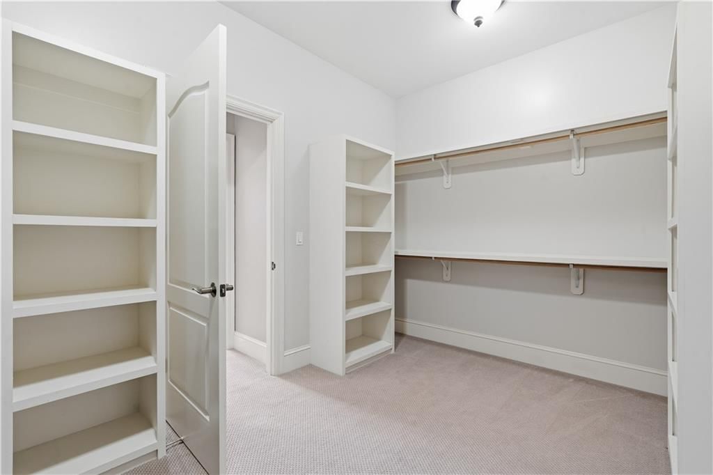 212 W 50th Street — photo 20
