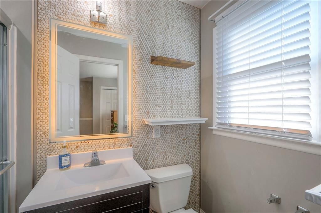 11311 E 50th Street — photo 15