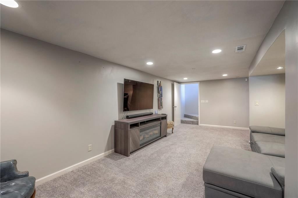 11311 E 50th Street — photo 20